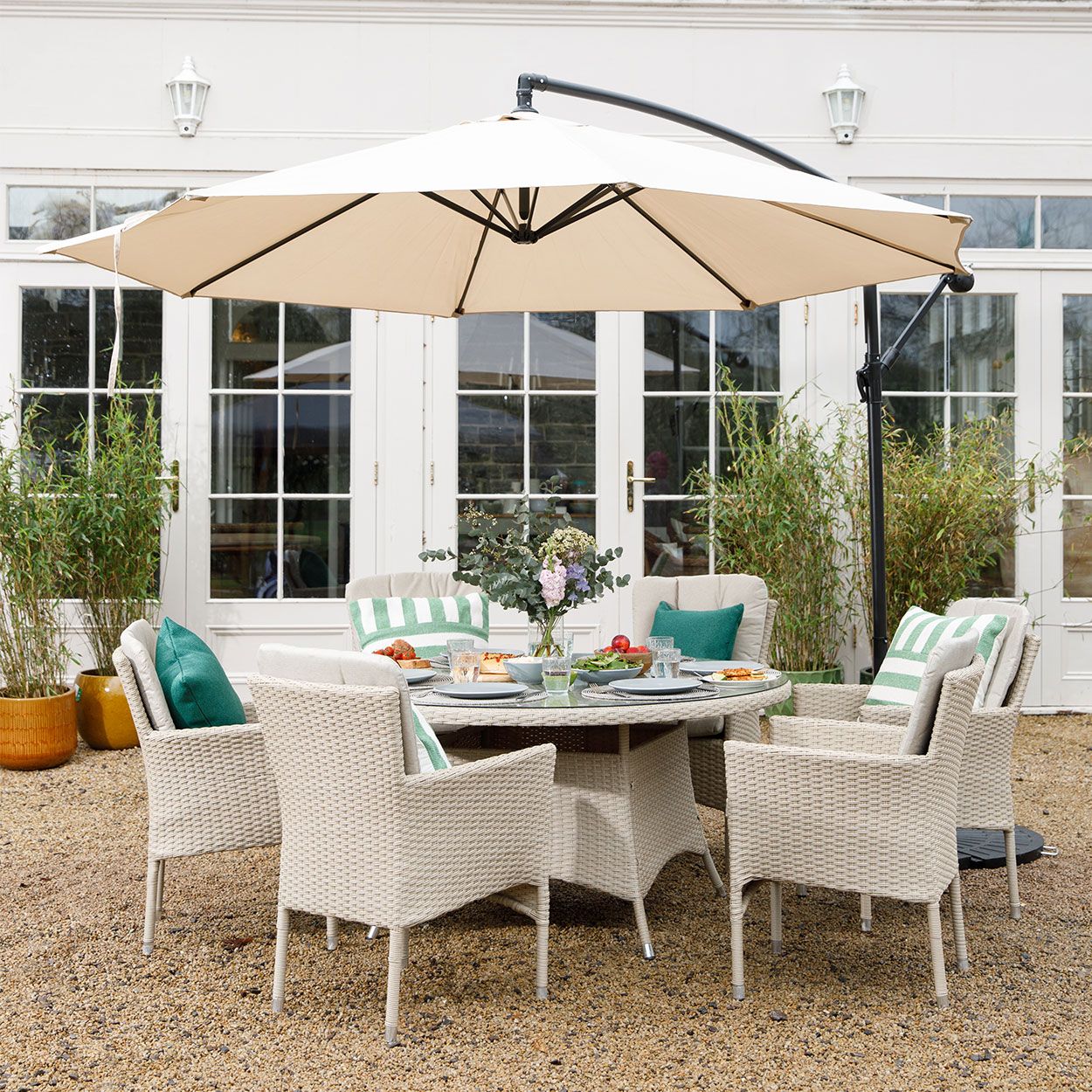 3m Overhang Parasol with LED Lights - Image 4