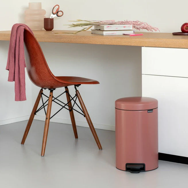 Brabantia 12 Litre Pedal Bin | Terracotta - Image 2