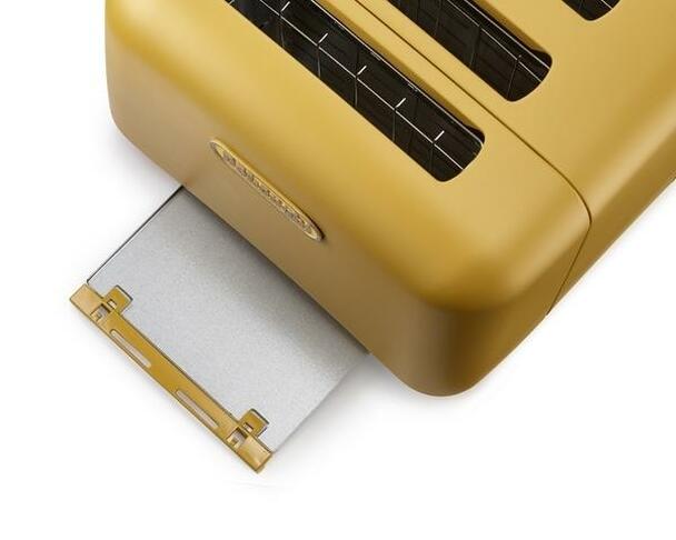 DeLonghi Argento Silva Yellow 4 Slice Toaster - Image 2