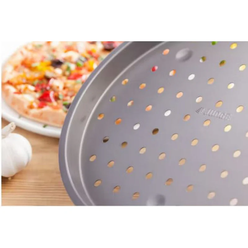 Judge Bakeware Pizza Crisper - Image 3