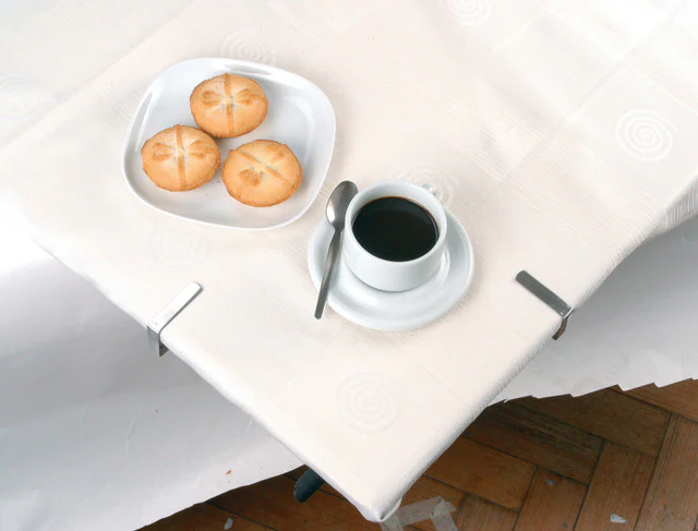 KitchenCraft Set of 4 Stainless Steel Table Cloth Clips - Image 2