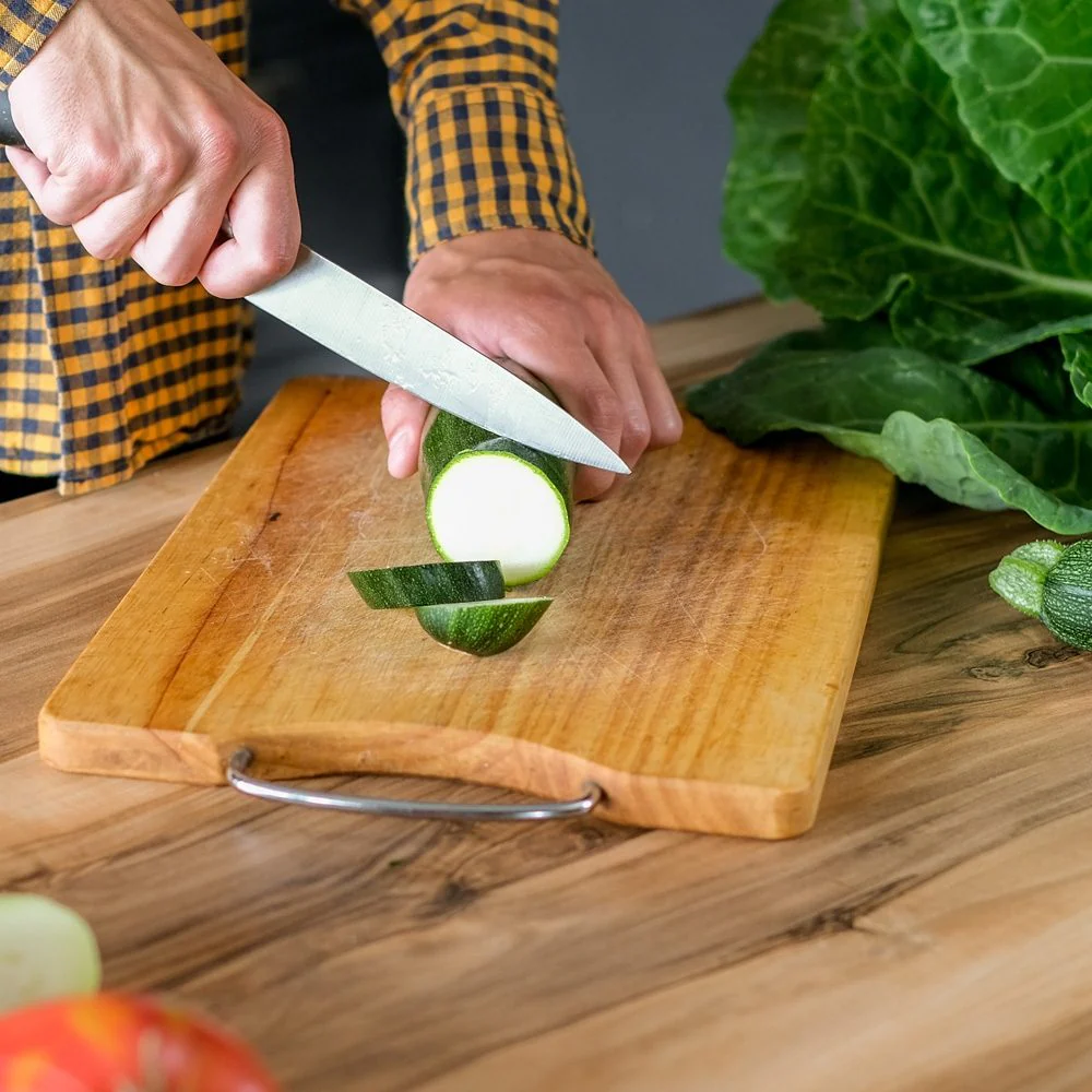 Loop Handle Medium Beech Chopping Board - Image 2