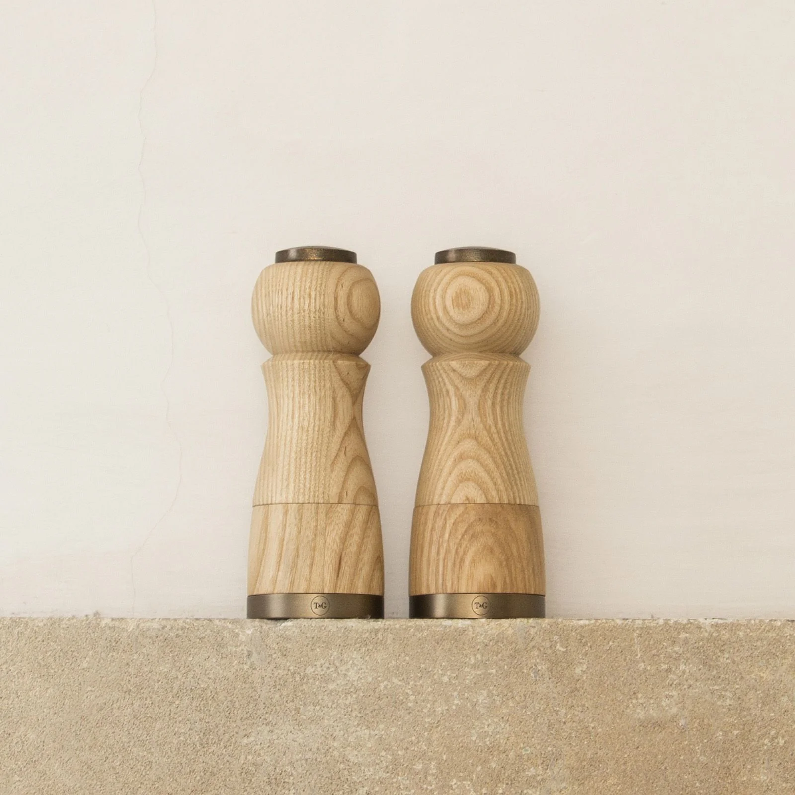 T & G Opera Pepper Ash Mill - Image 2